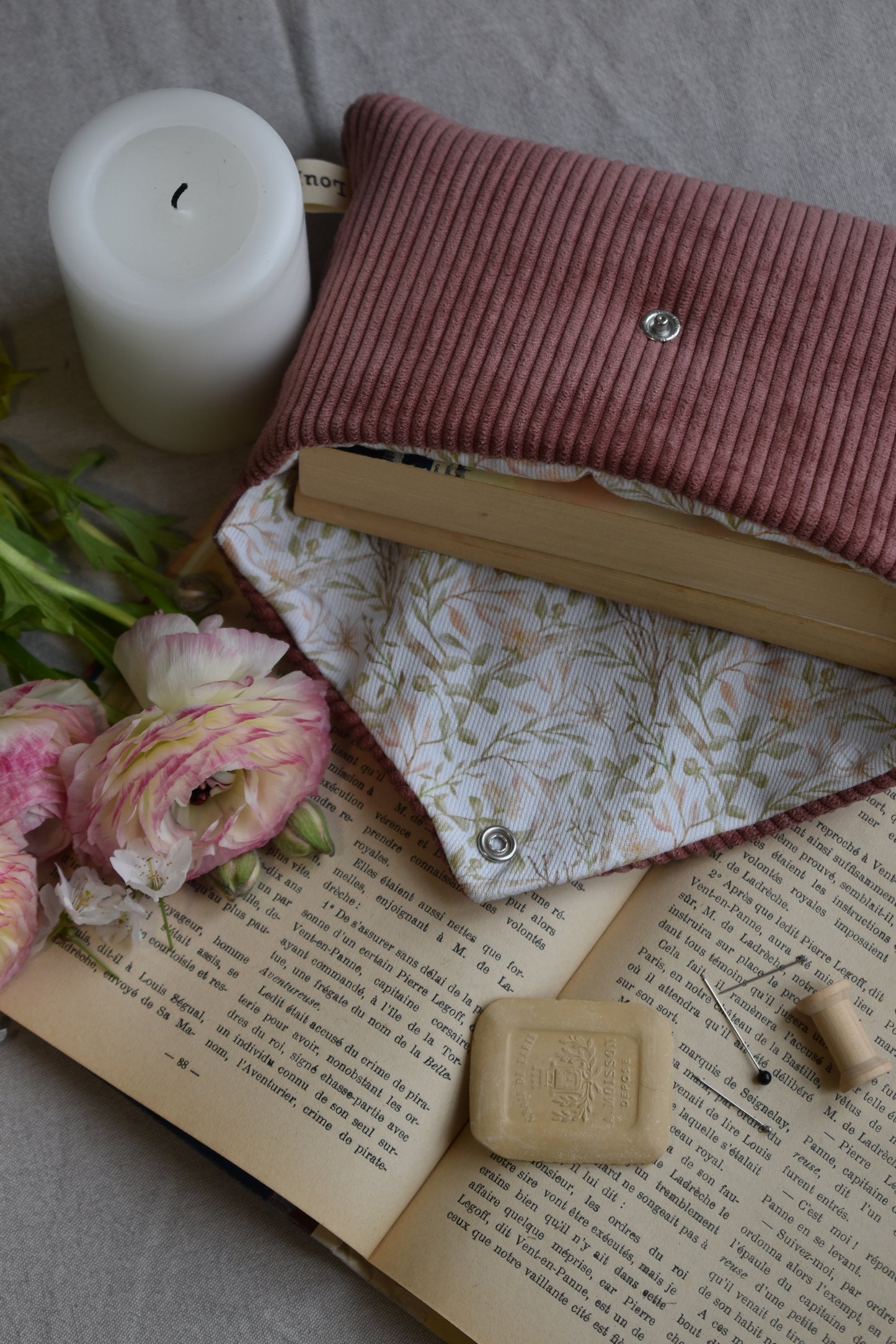 Pochette de livres POCHE AZALÉE